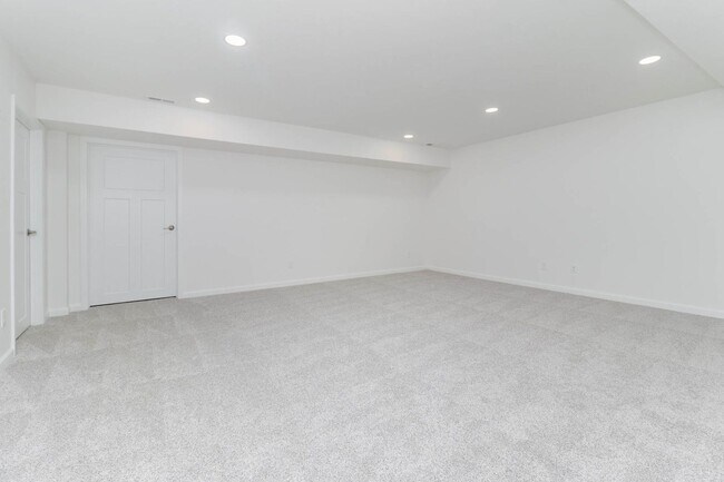 Building Photo - 2503 Treeline Drive