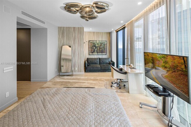 Building Photo - 18555 Collins Ave