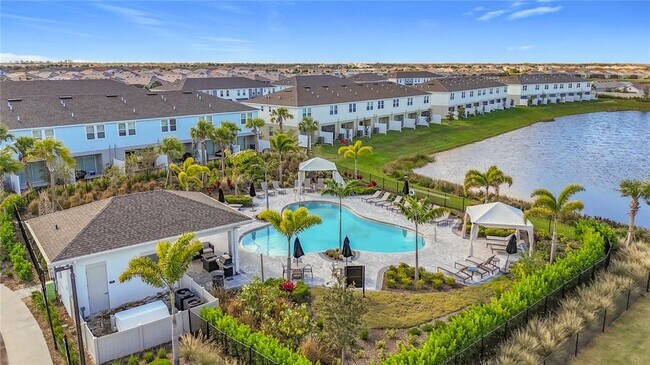 Building Photo - 16642 San Nicola Pl