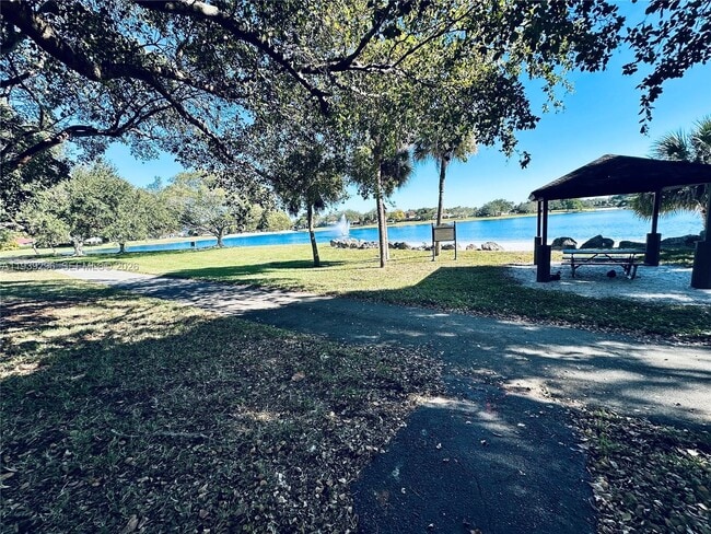 Building Photo - 9703 Hammocks Blvd