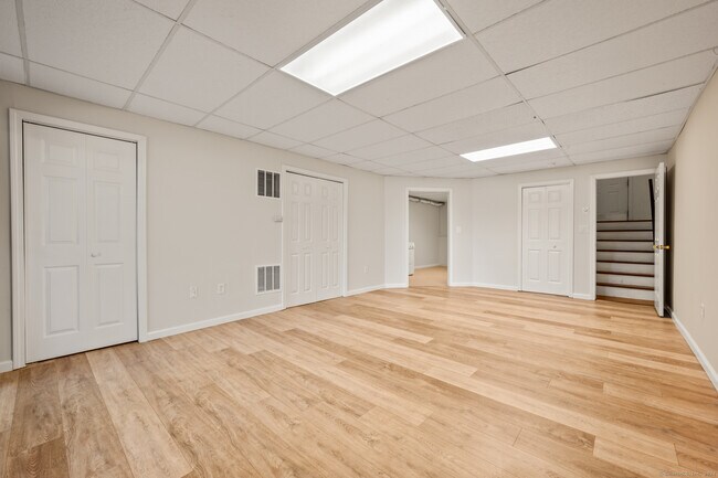 Building Photo - 250 Conestoga Way