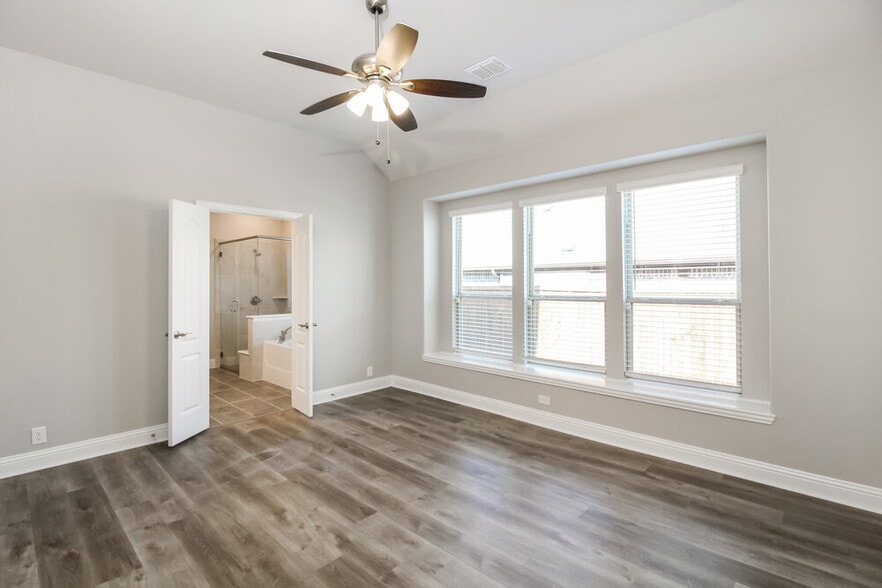 Building Photo - 1129 Quail Dove Dr