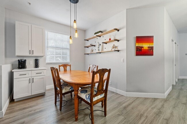 Building Photo - 113 Lighthouse Cir