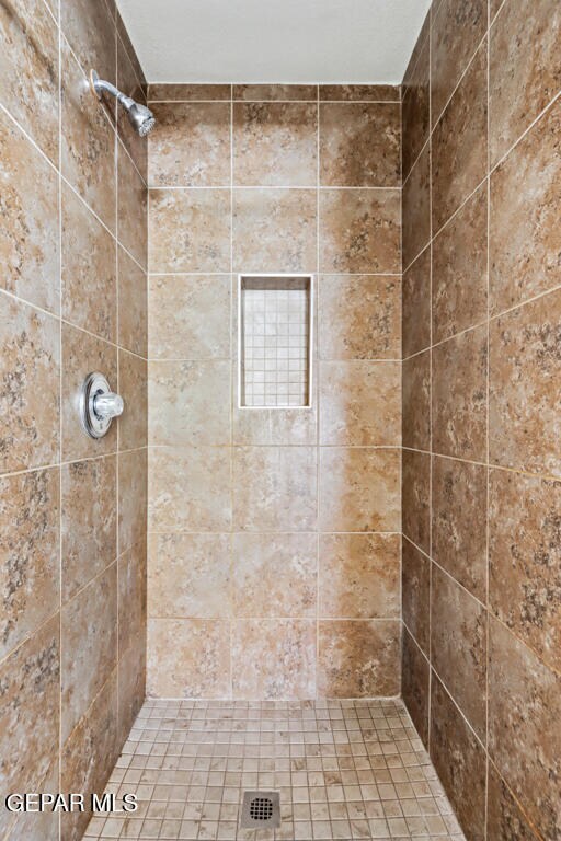 Building Photo - 5736 Sun Valley Dr