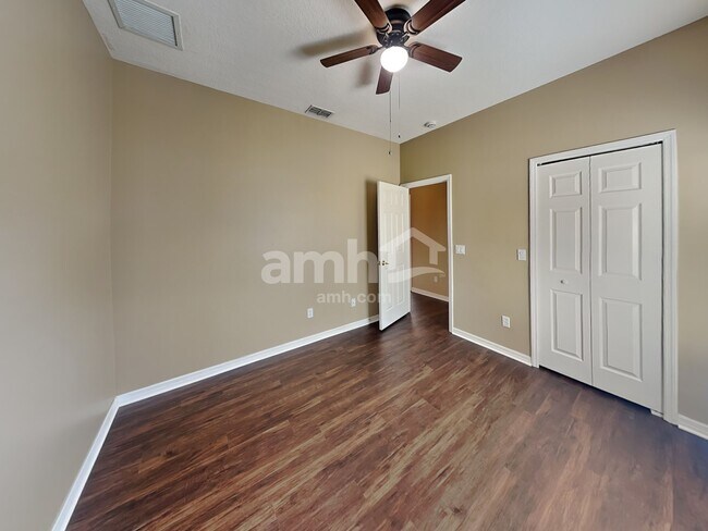 Building Photo - 5523 Remsen Cay Ln