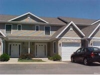 Building Photo - 5722 Vinca Ln