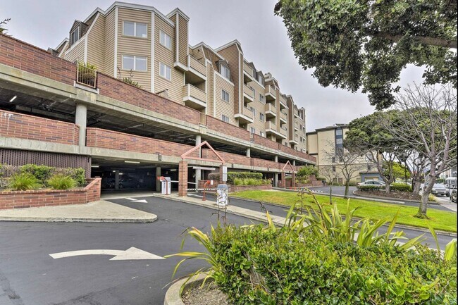 Building Photo - COMING SOON!!! BEAUTIFUL 1BD/1BA CONDO IN EMERYVILLE CA