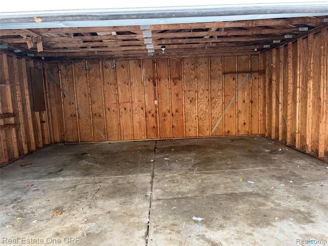 Building Photo - 14960 Alberta Ave