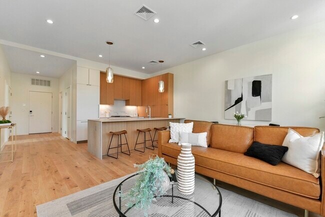 Building Photo - 80 Terrace St