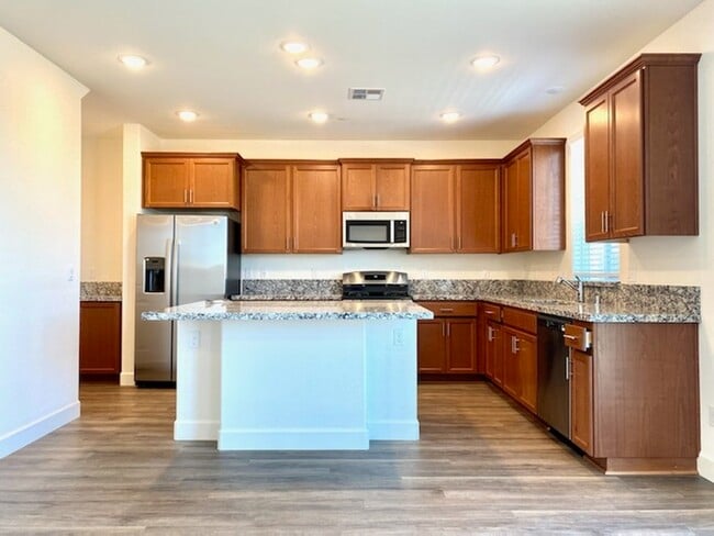 Building Photo - Brand new 4 bedroom solar home!