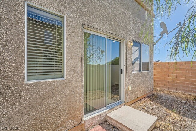 Building Photo - 3904 Badger Brook St