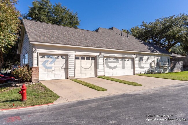 Building Photo - 12275 Abbey Glen Ln