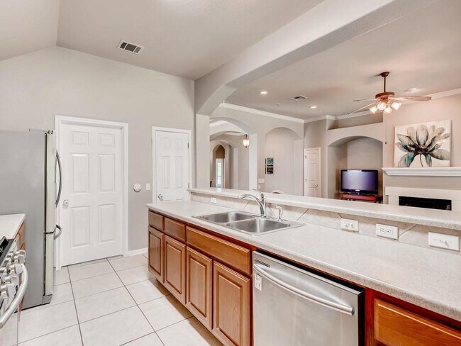 Building Photo - 20204 Mustang Island Cir