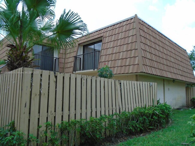 Building Photo - 597 Green Springs Pl