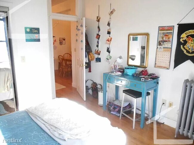 Building Photo - No Brokers Fee, Large Apartment in brighton, Heat, Hot Water Included, Eat-in Kitchen, Porch, Par...