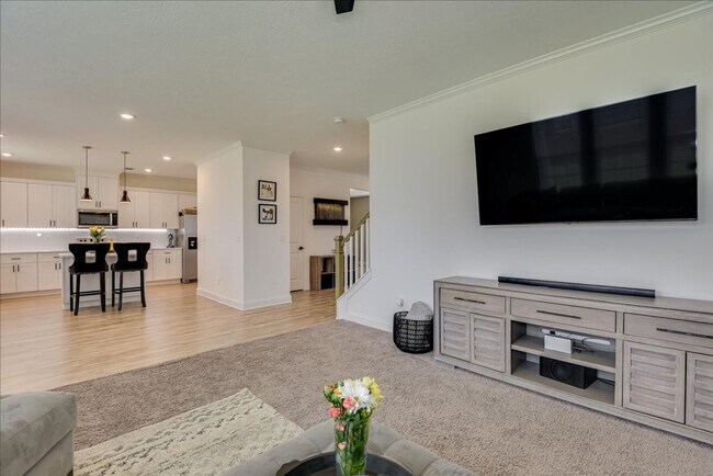 Building Photo - Beautiful Home in a Great Neighborhood