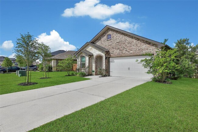 Building Photo - 20975 New Proper Dr