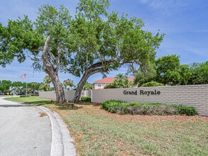Building Photo - 235 Grand Royale Cir
