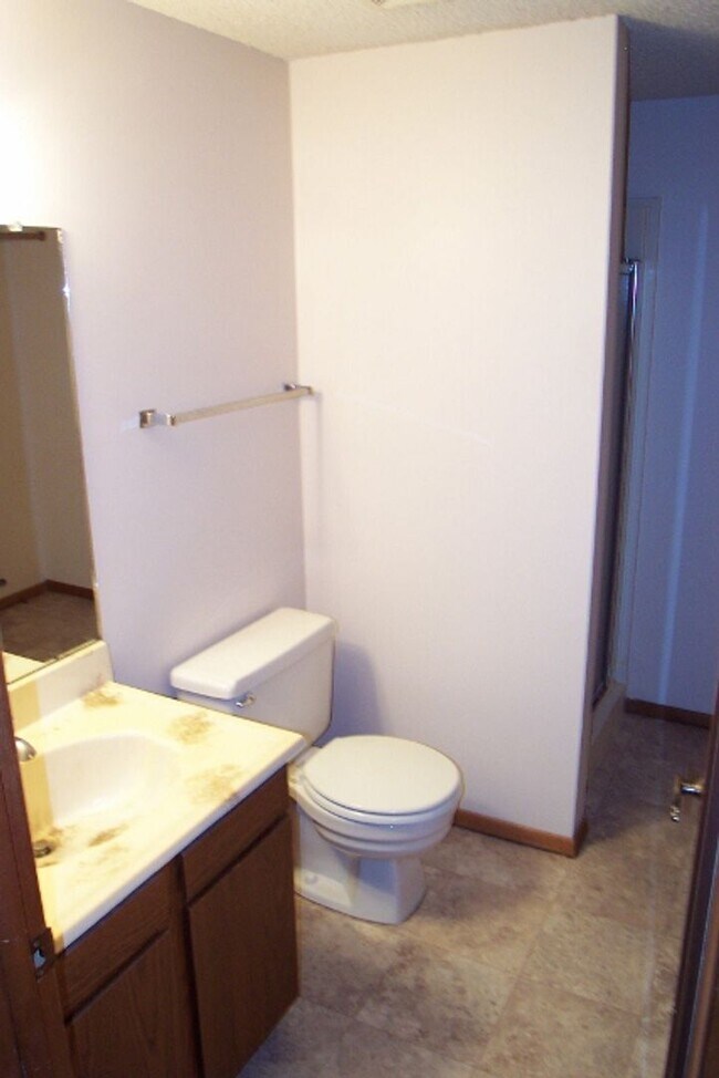 Building Photo - 7011 W O'Neil St