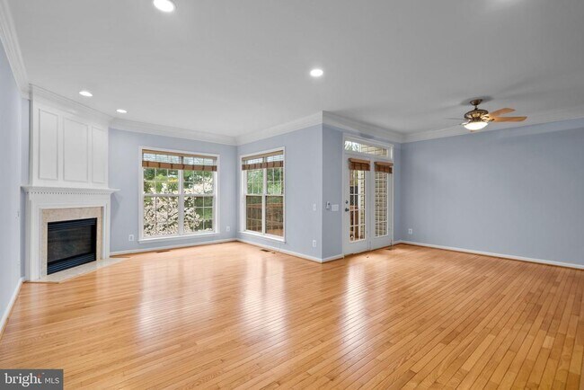 Building Photo - 45773 Smoketree Terrace