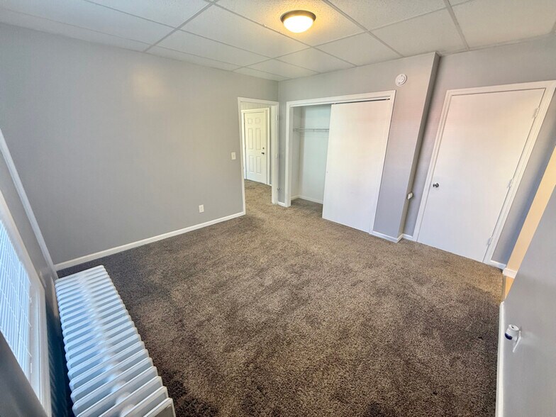 Building Photo - 476 Pawling Ave