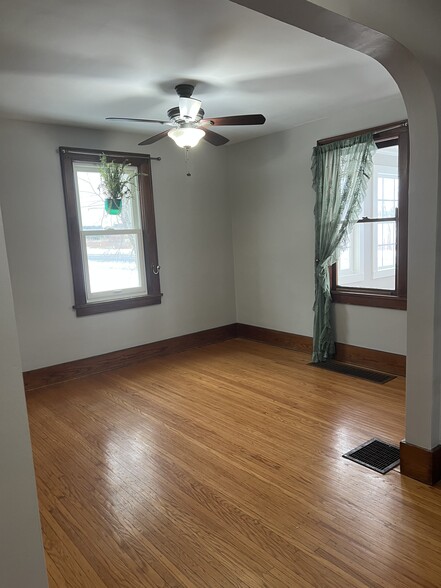 Dining room - 342 Janes Rd