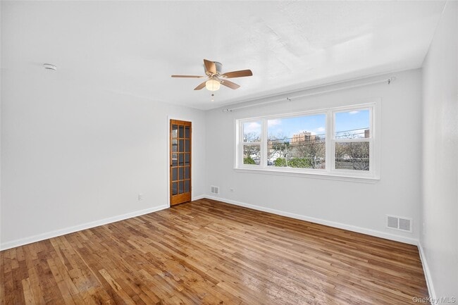 Building Photo - 2112 Lacombe Ave