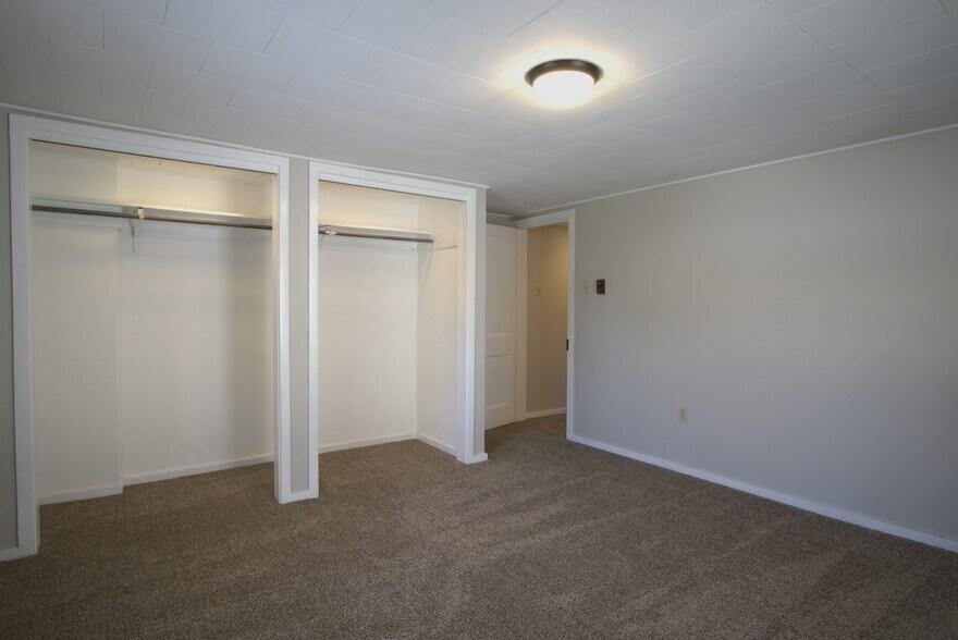 Master Bedroom - 106 North St