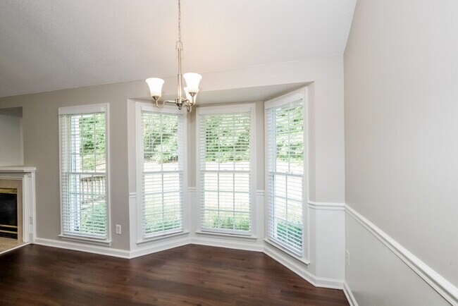 Building Photo - 11621 Long Forest Dr