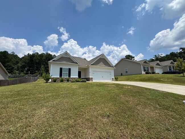 Building Photo - Nice 3/2 house in West Rome- $1,995