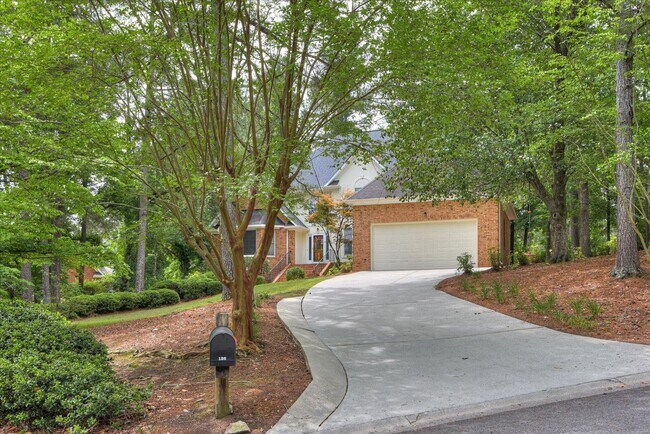 Building Photo - 126 Dewberry Ln