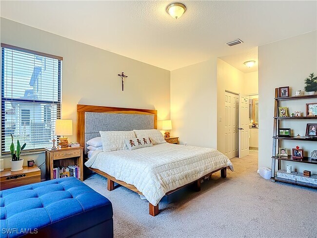 Building Photo - 5529 Soria Ave