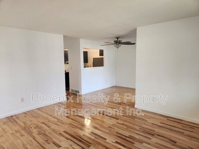 Building Photo - 1400 Bacchus Dr