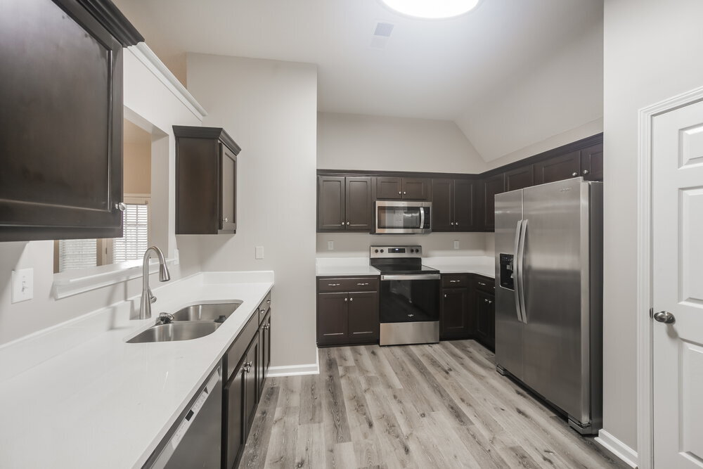 Building Photo - 7959 Ridgedale Dr