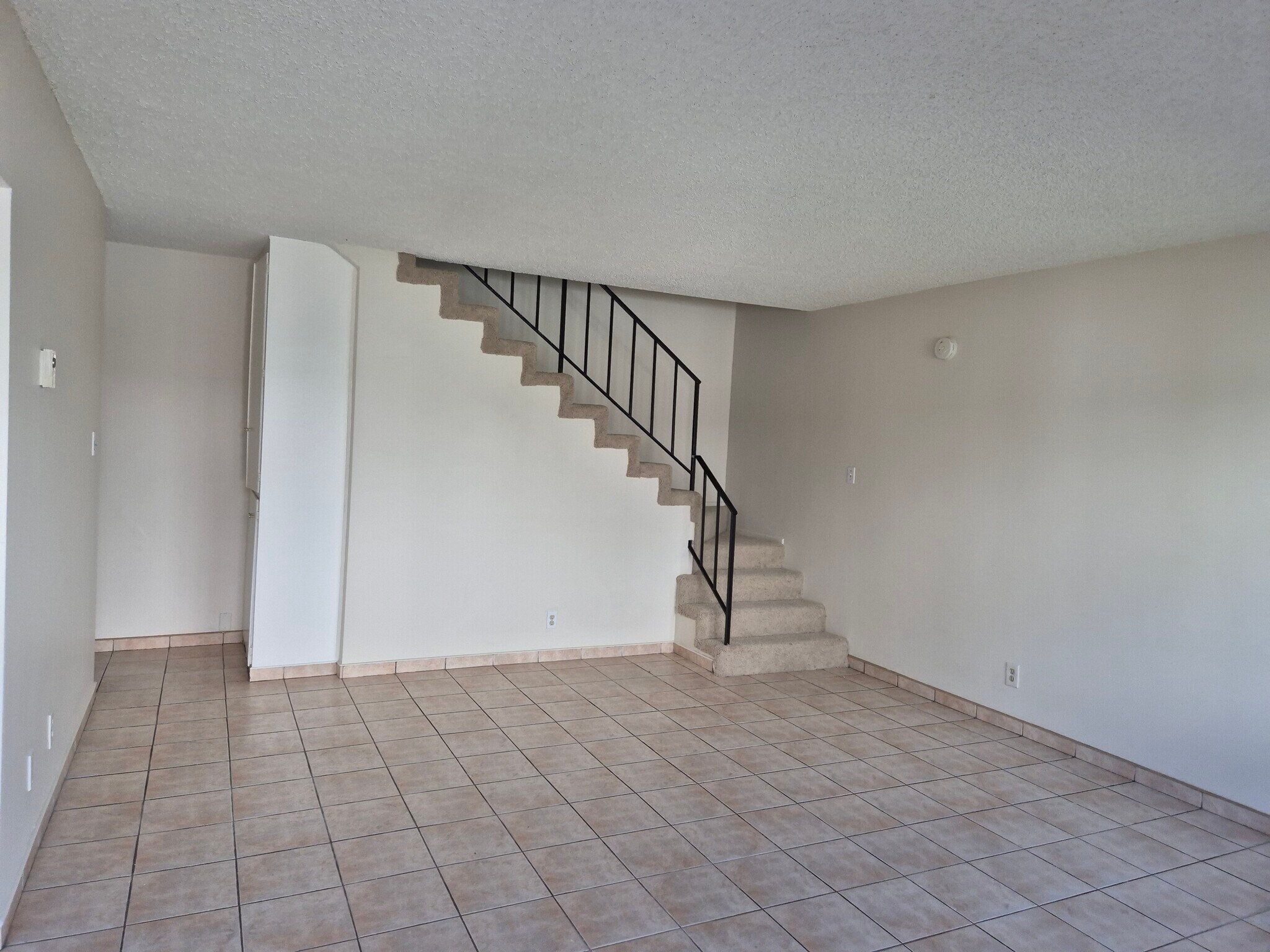 Building Photo - 6761 Curtis Ave