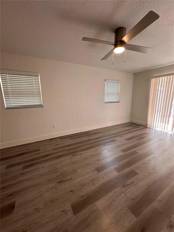 Building Photo - 40 Willow Run