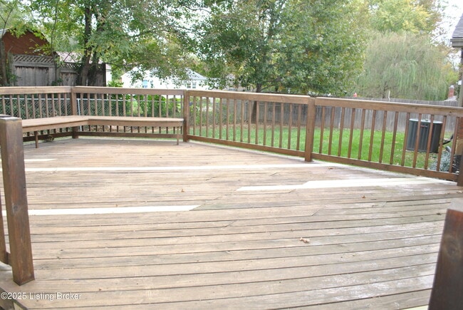 Building Photo - 12011 Brookmoor Dr