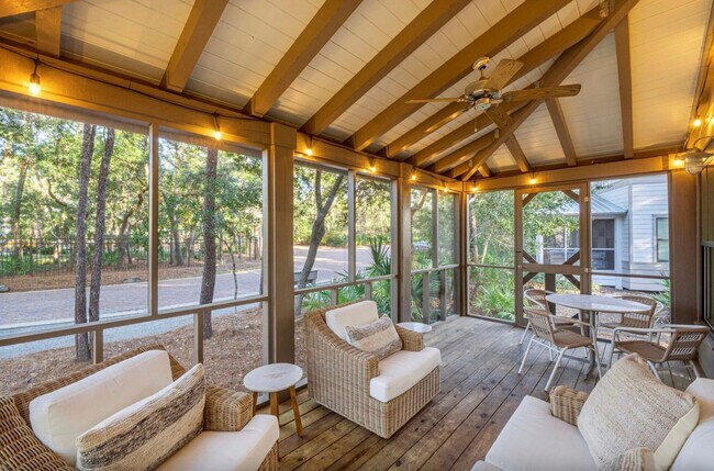 Building Photo - 587 Patina Blvd