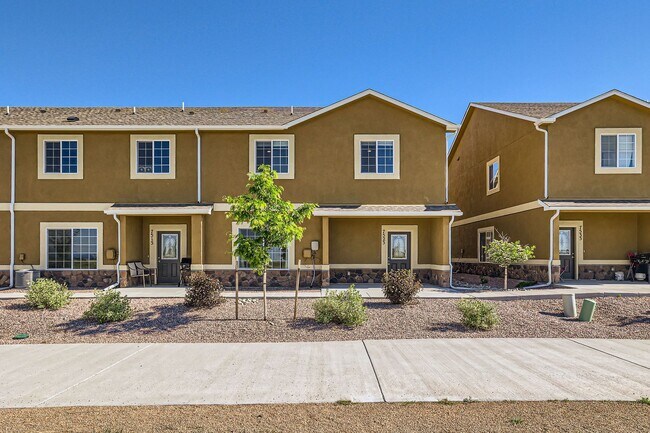 Primary Photo - 3 bedroom townhome on north side, attached...