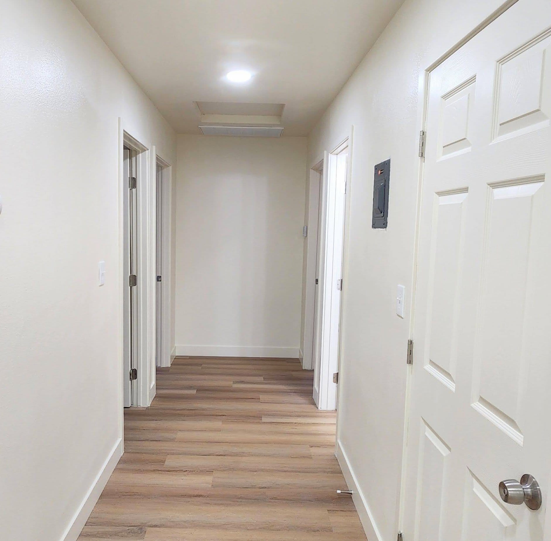 Building Photo - 1417 N Pennsylvania Ave