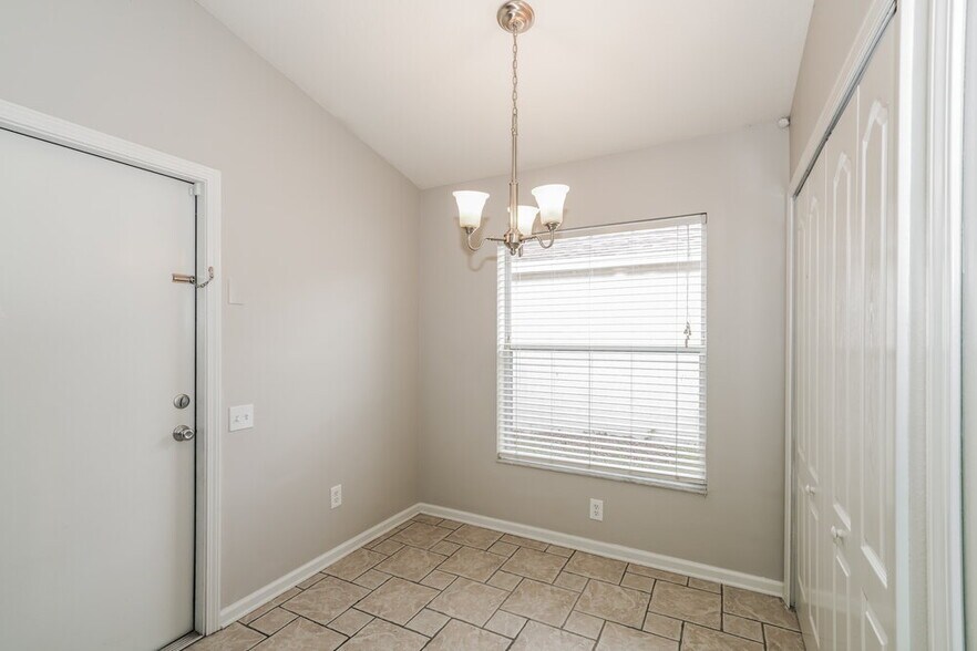 Building Photo - 13116 Early Run Ln