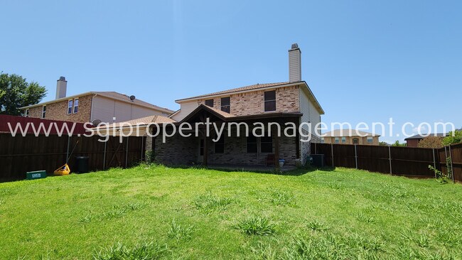Building Photo - 2604 Bandera Pl