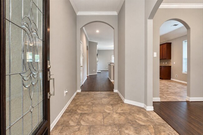 Building Photo - 42 Black Swan Ct
