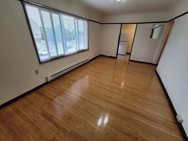 Building Photo - Preston Apartments