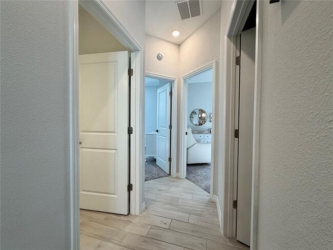 Building Photo - 2679 Ridgetop Ln