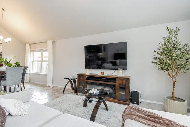 Building Photo - 23819 Naples Shore Dr