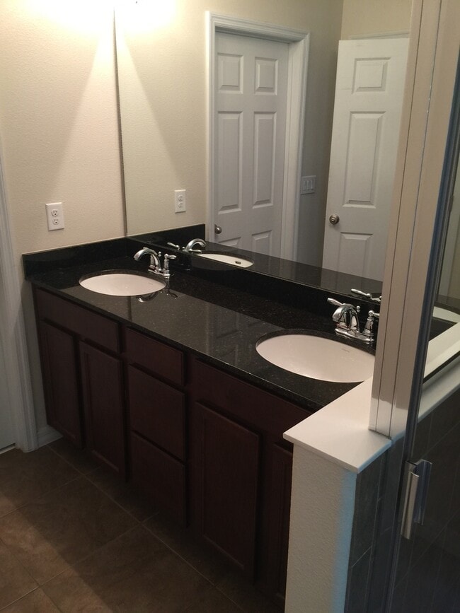 Building Photo - 5036 Matteo Trail