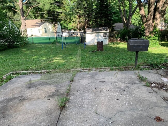 Building Photo - DESIRABLE RAYTOWN LOCATION!!!