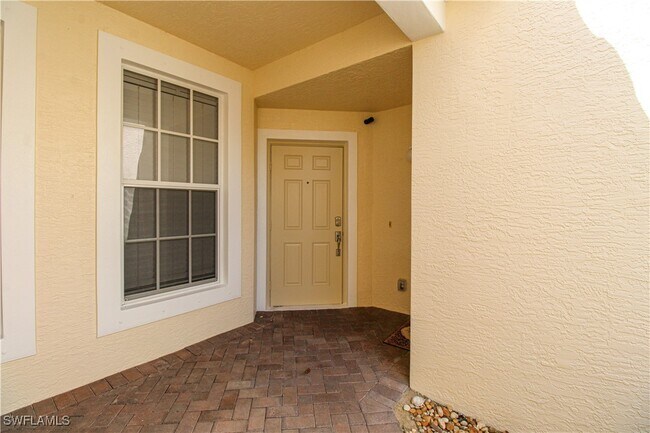 Building Photo - 1415 Tiffany Ln