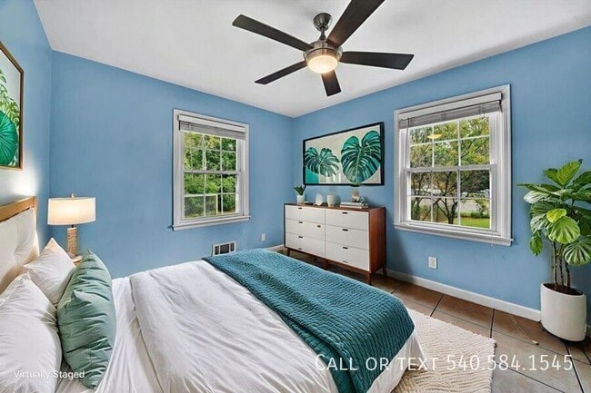 Building Photo - 5001 Hildebrand Rd NW